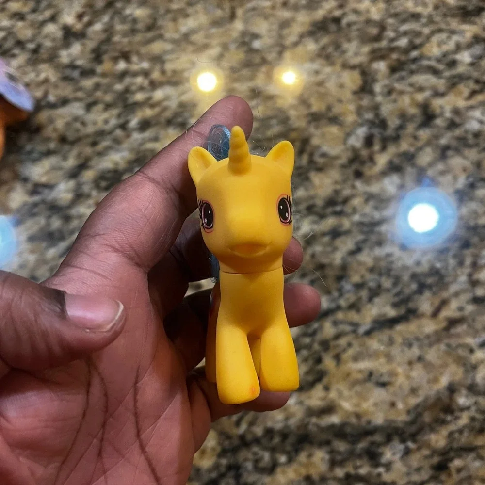 My Little‎ Pony Lot 4  Plush Rainbow Dash Izzy Moonbow Plush and Figures